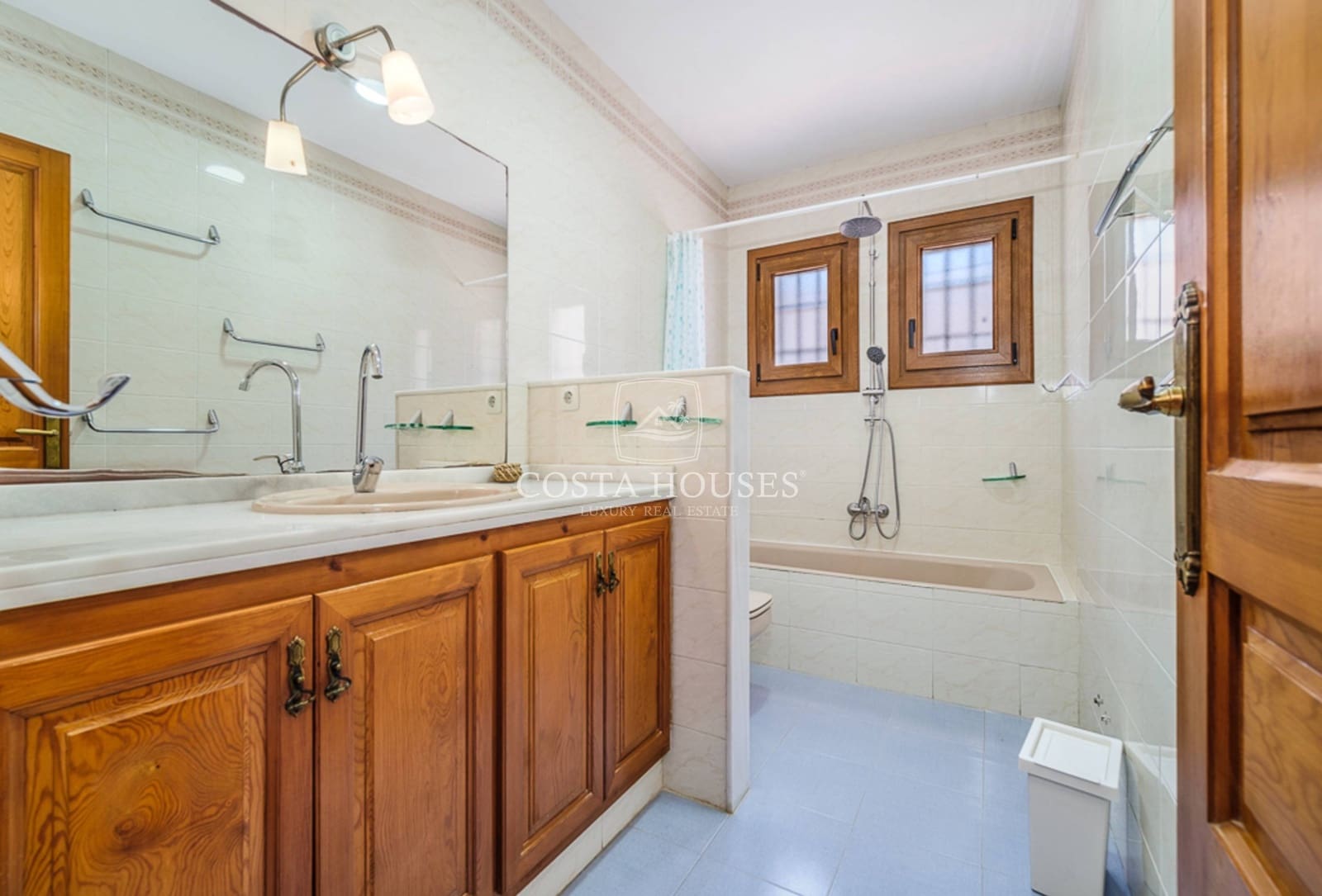 5 bedroom Villa for sale in Javea / Xabia with pool garage - € 1,425,000 (Ref: 9050972)