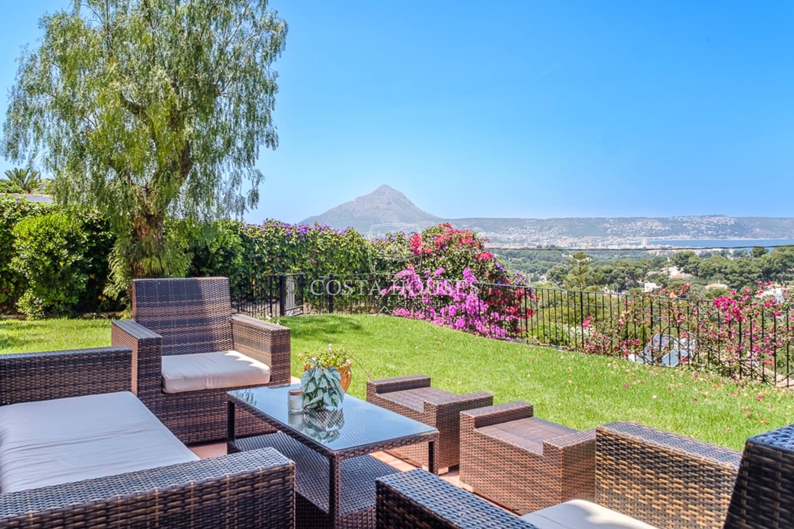 5 bedroom Villa for sale in Javea / Xabia with pool garage - € 1,425,000 (Ref: 9050972)