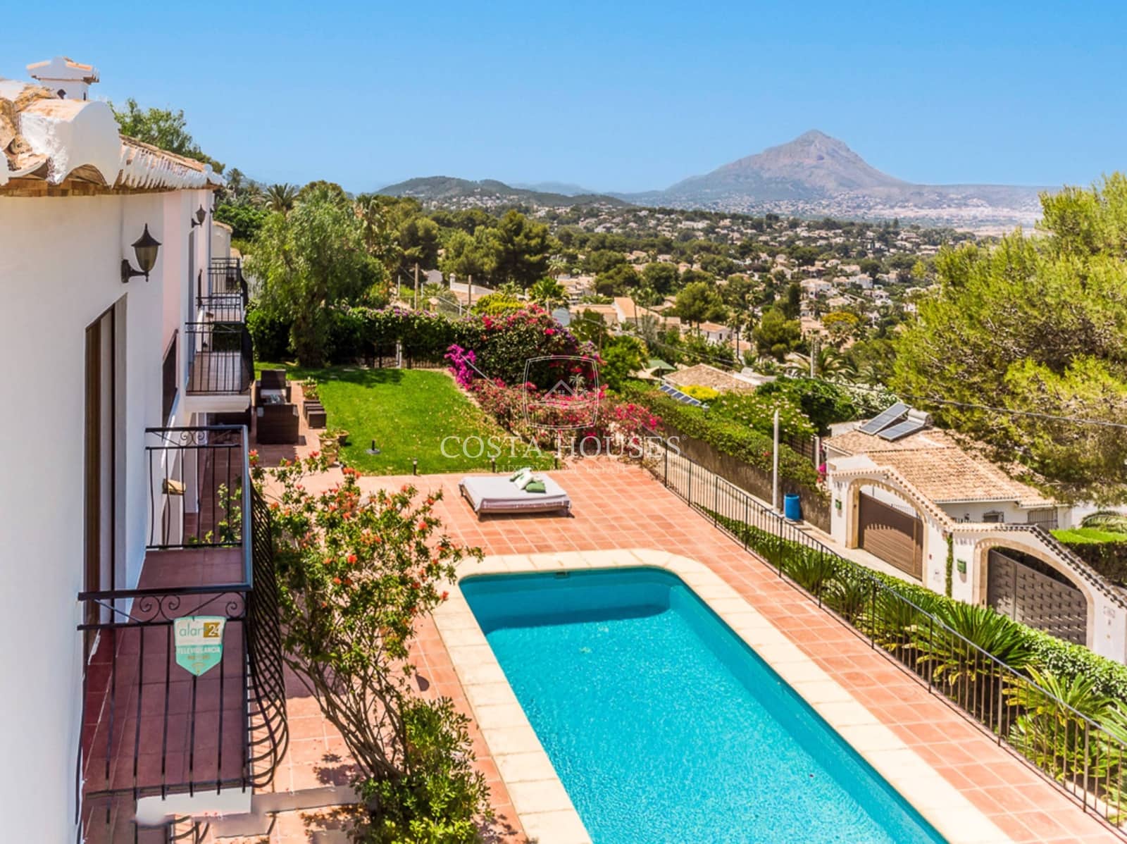 5 bedroom Villa for sale in Javea / Xabia with pool garage - € 1,425,000 (Ref: 9050972)