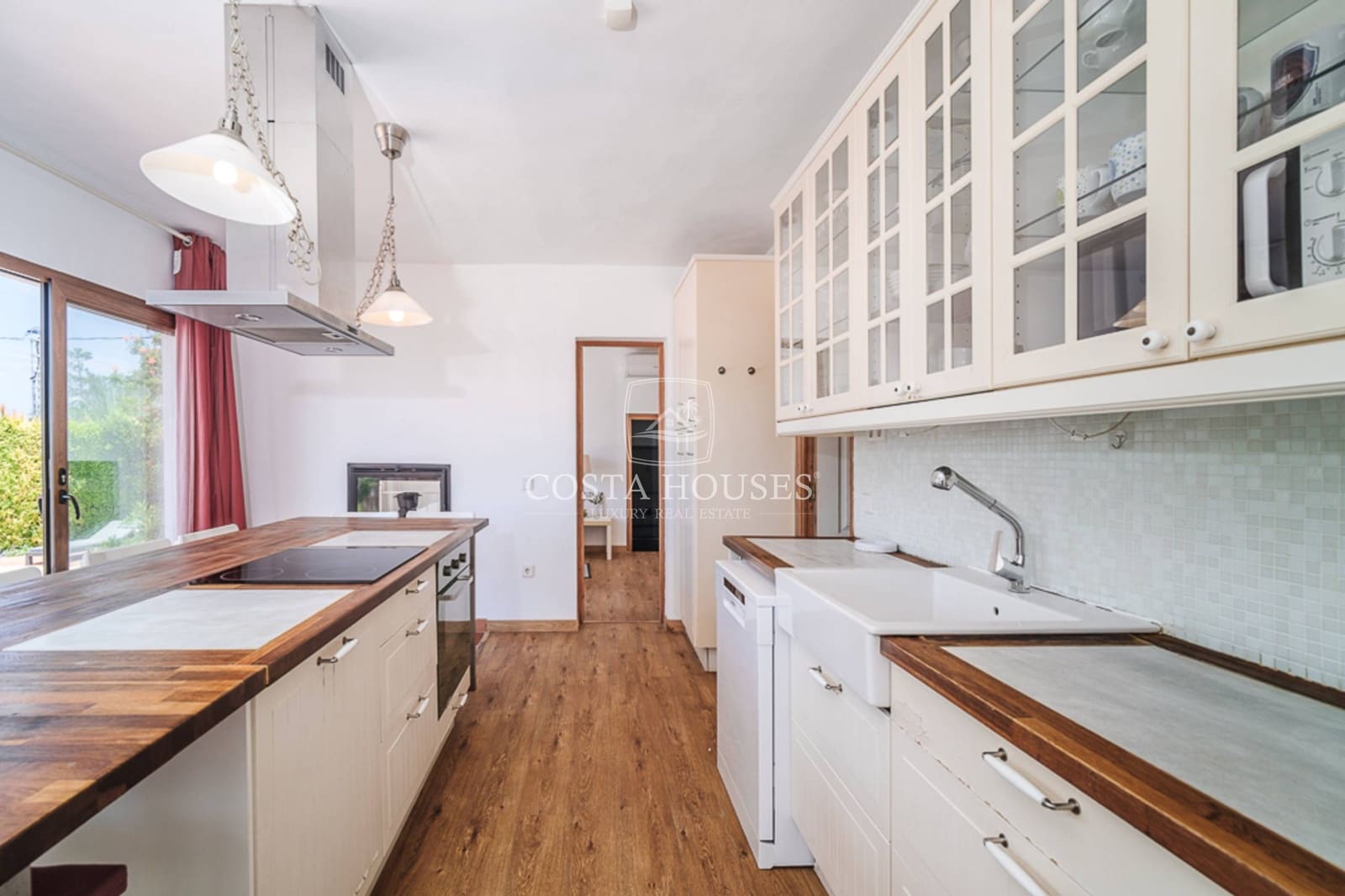 5 bedroom Villa for sale in Javea / Xabia with pool garage - € 1,425,000 (Ref: 9050972)