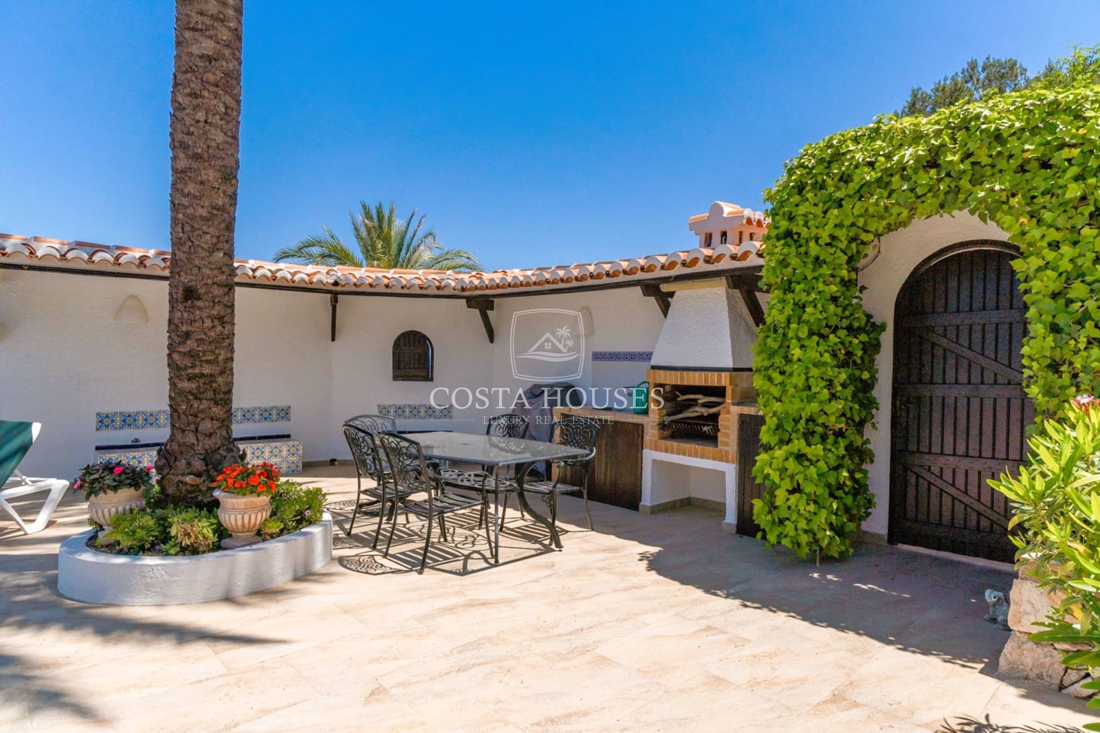 4 soveværelse Villa til salg i Javea / Xabia med swimmingpool garage - € 1.395.000 (Ref: 9060348)