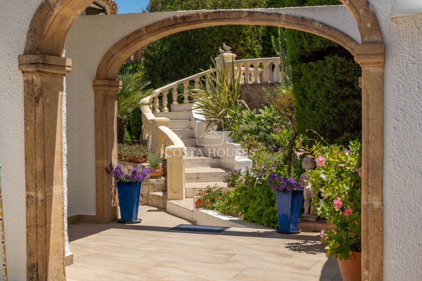 4 soveværelse Villa til salg i Javea / Xabia med swimmingpool garage - € 1.395.000 (Ref: 9060348)