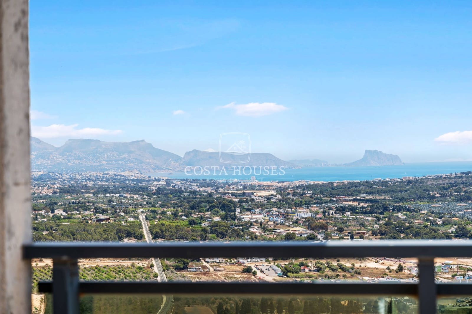 3 soverom Penthouse til salgs i Benidorm med svømmebasseng garasje - € 690 000 (Ref: 9065134)