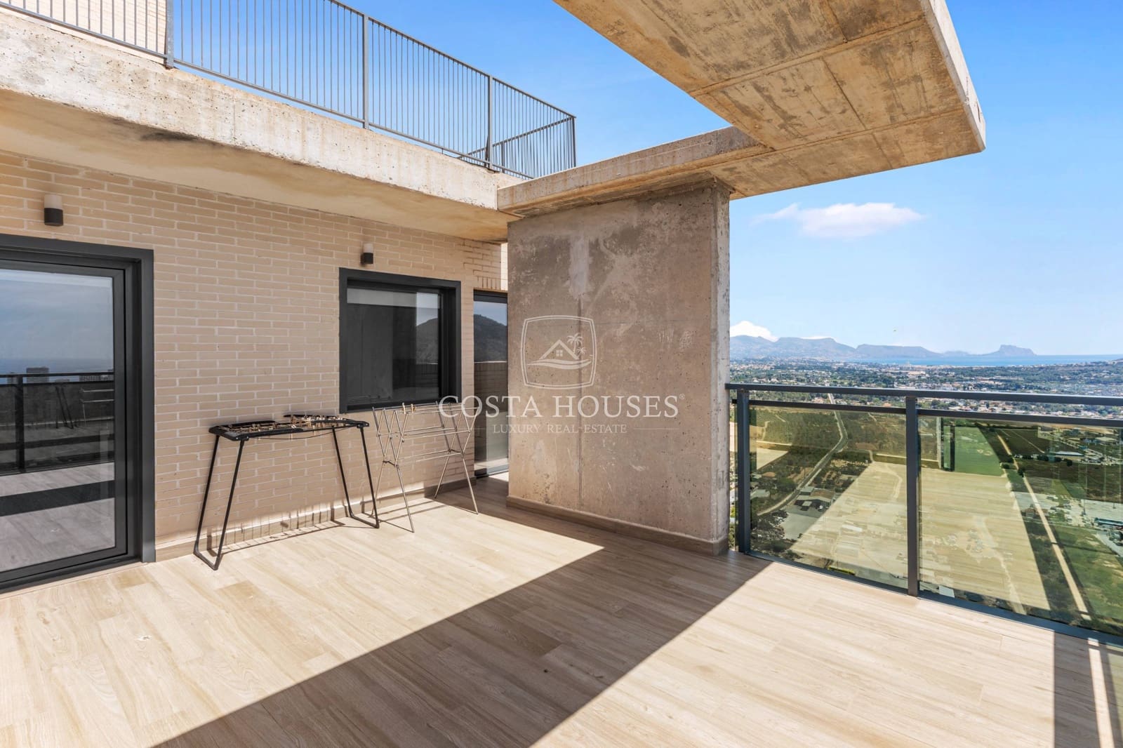 3 soverom Penthouse til salgs i Benidorm med svømmebasseng garasje - € 690 000 (Ref: 9065134)