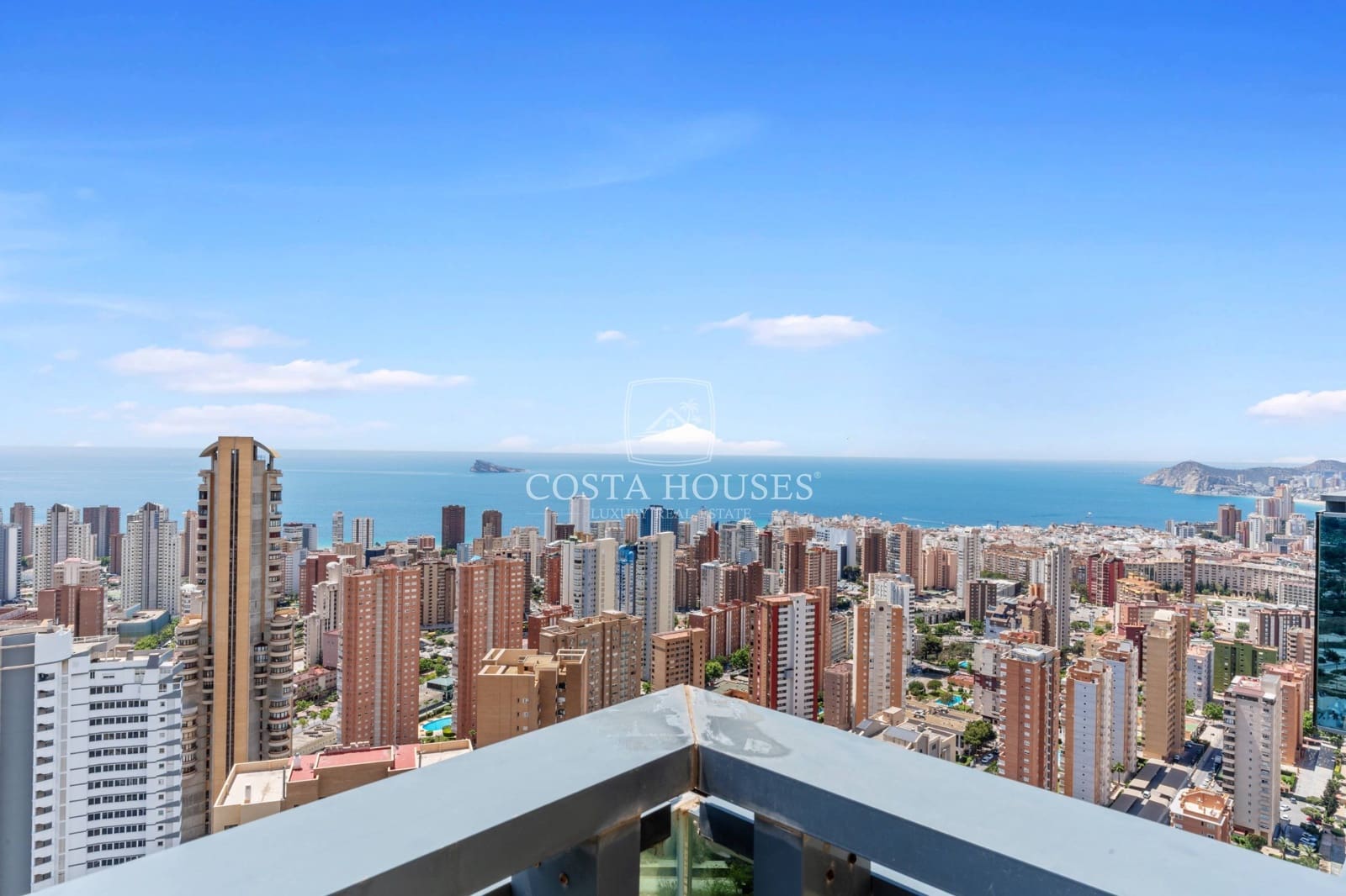 3 soverom Penthouse til salgs i Benidorm med svømmebasseng garasje - € 690 000 (Ref: 9065134)