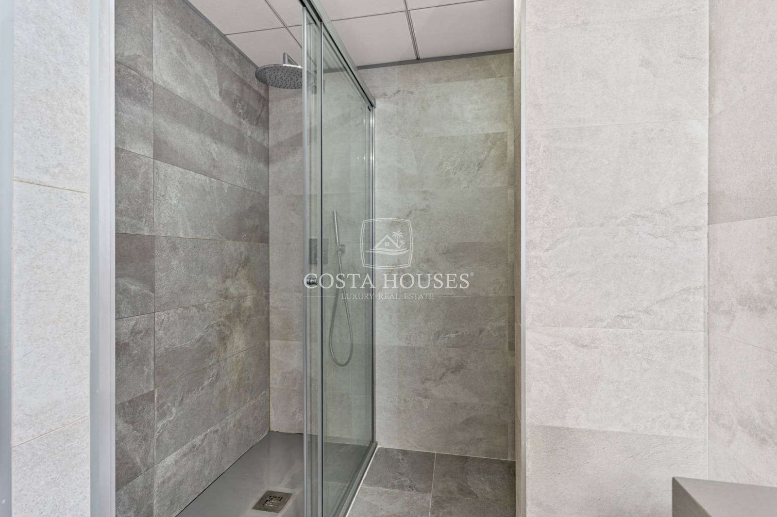 3 soverom Penthouse til salgs i Benidorm med svømmebasseng garasje - € 690 000 (Ref: 9065134)