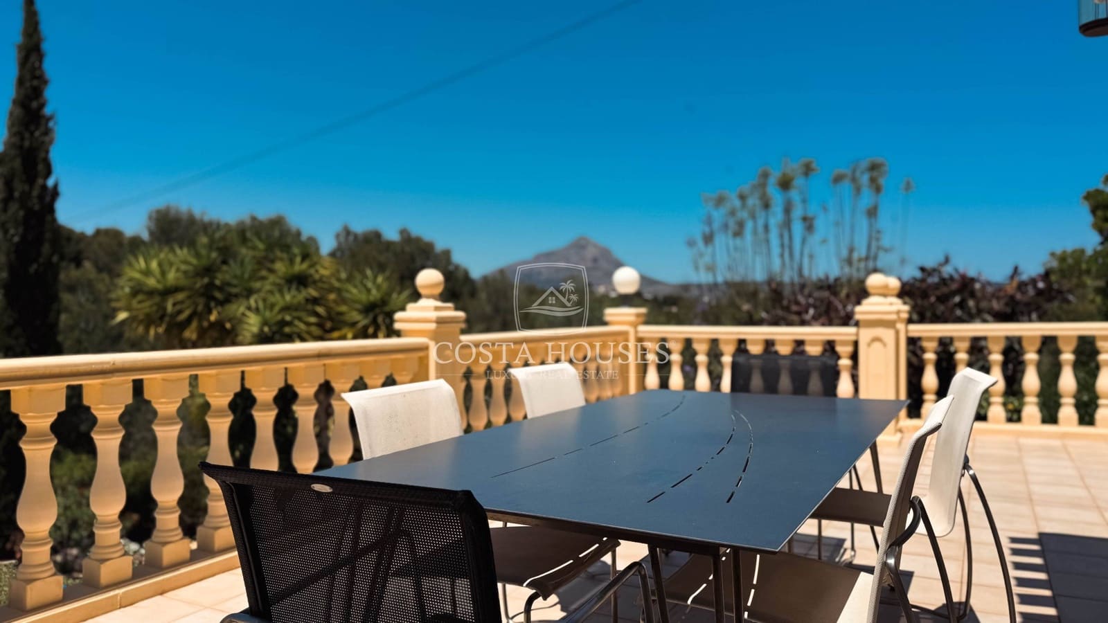 4 bedroom Villa for sale in Javea / Xabia with pool garage - € 1,090,000 (Ref: 9073316)