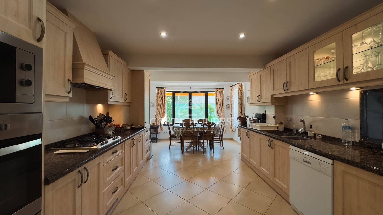 4 bedroom Villa for sale in Javea / Xabia with pool garage - € 1,090,000 (Ref: 9073316)