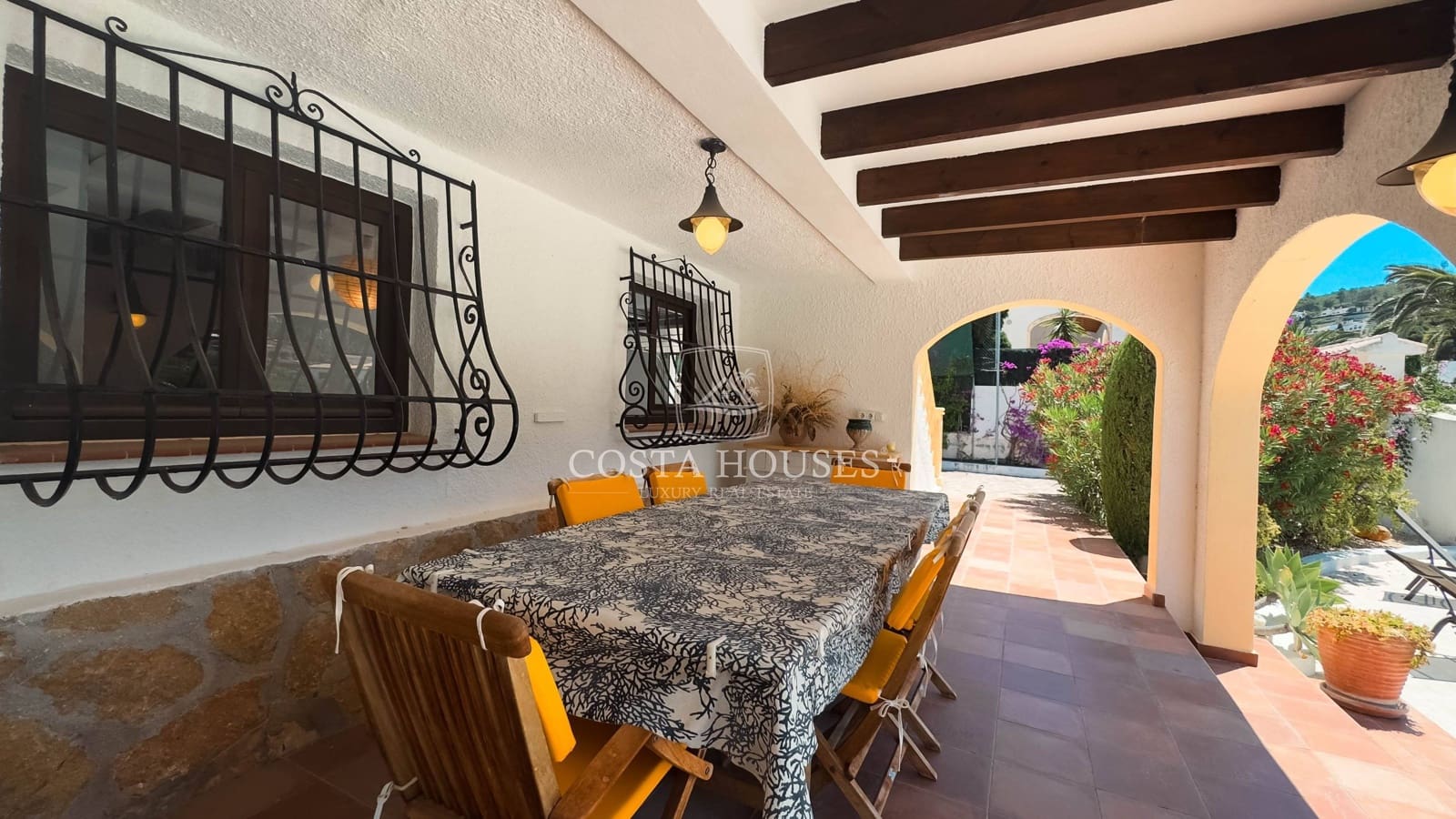 4 bedroom Villa for sale in Javea / Xabia with pool garage - € 1,090,000 (Ref: 9073316)