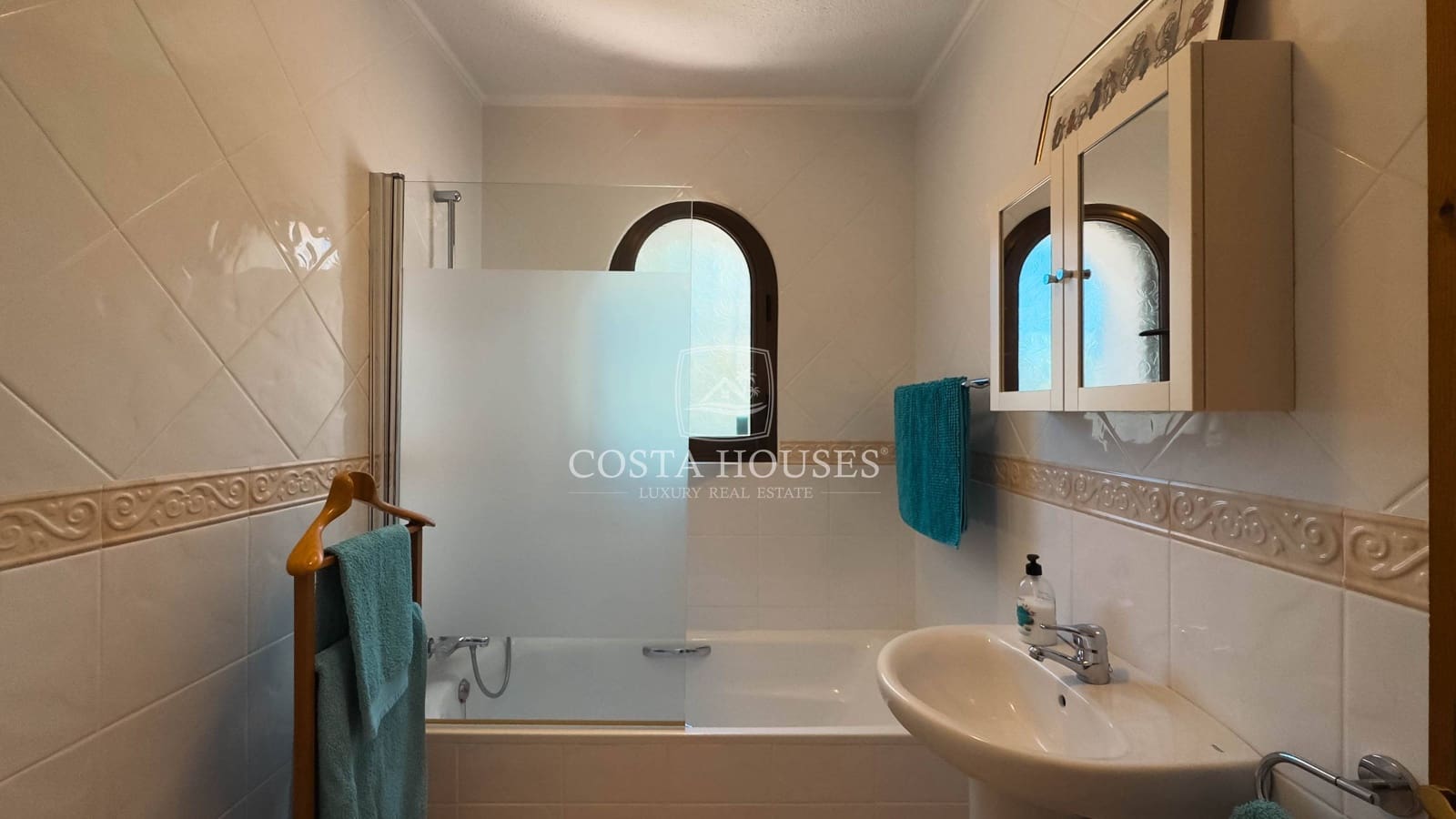 4 bedroom Villa for sale in Javea / Xabia with pool garage - € 1,090,000 (Ref: 9073316)