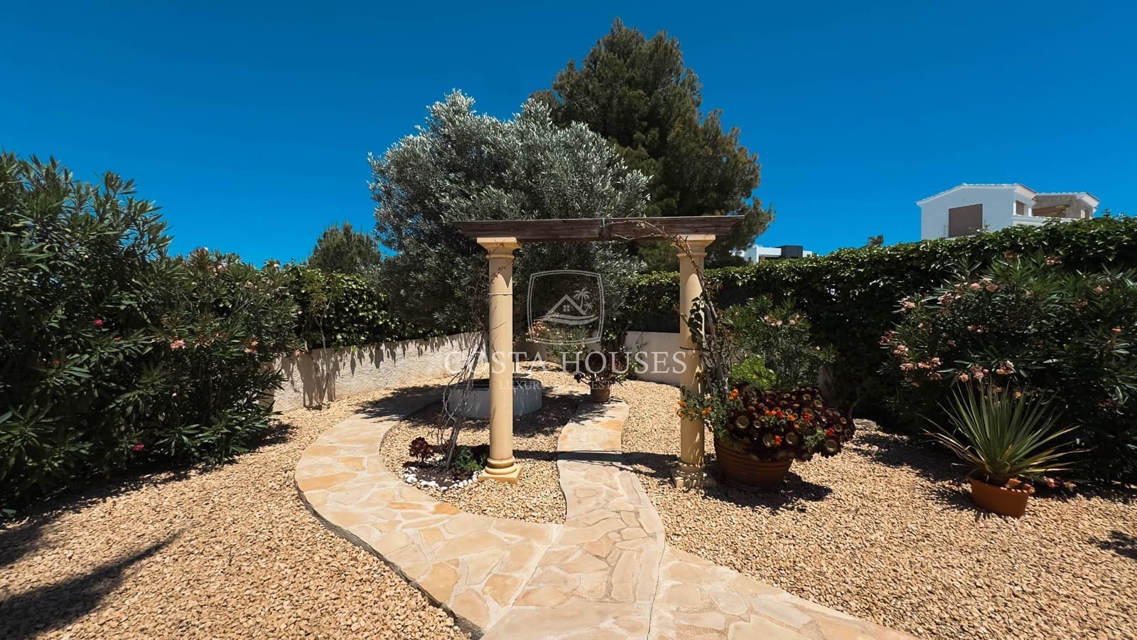 4 bedroom Villa for sale in Javea / Xabia with pool garage - € 1,090,000 (Ref: 9073316)