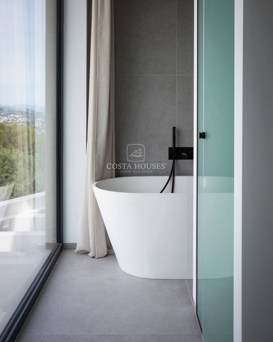 5 bedroom Villa for sale in Javea / Xabia with pool garage - € 4,125,000 (Ref: 9073317)