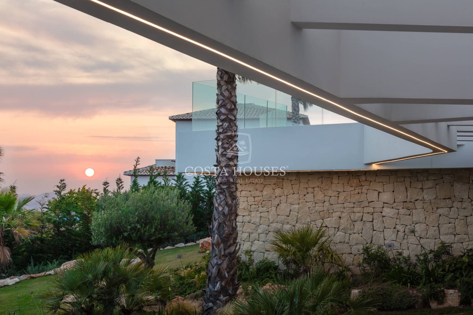 5 soverom Villa til salgs i Javea / Xabia med svømmebasseng garasje - € 3 995 000 (Ref: 9073317)