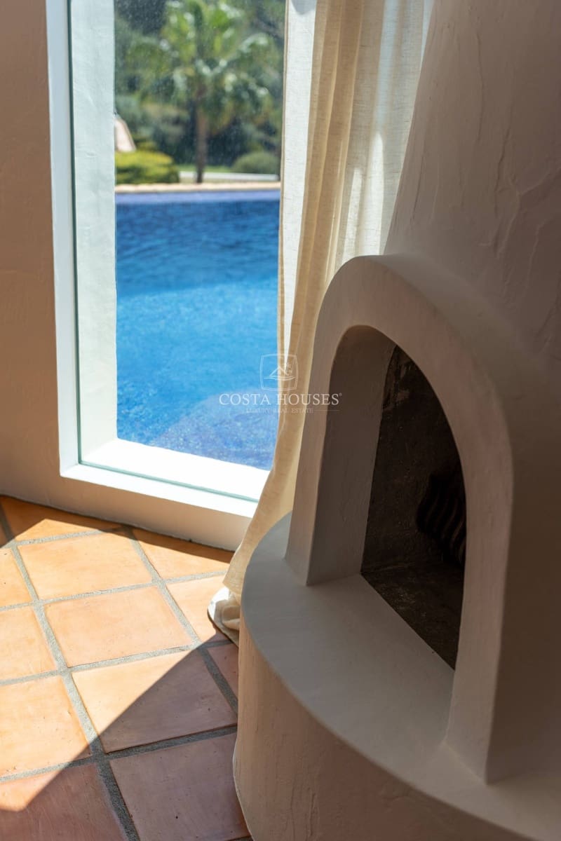 3 bedroom Villa for sale in Moraira with pool garage - € 1,995,000 (Ref: 9075026)