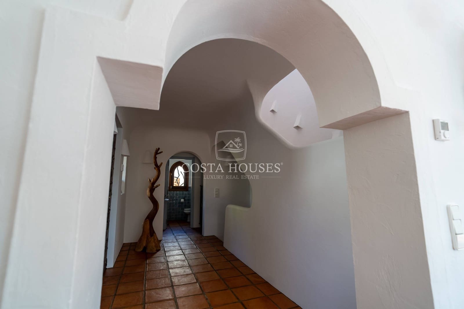 3 bedroom Villa for sale in Moraira with pool garage - € 1,995,000 (Ref: 9075026)