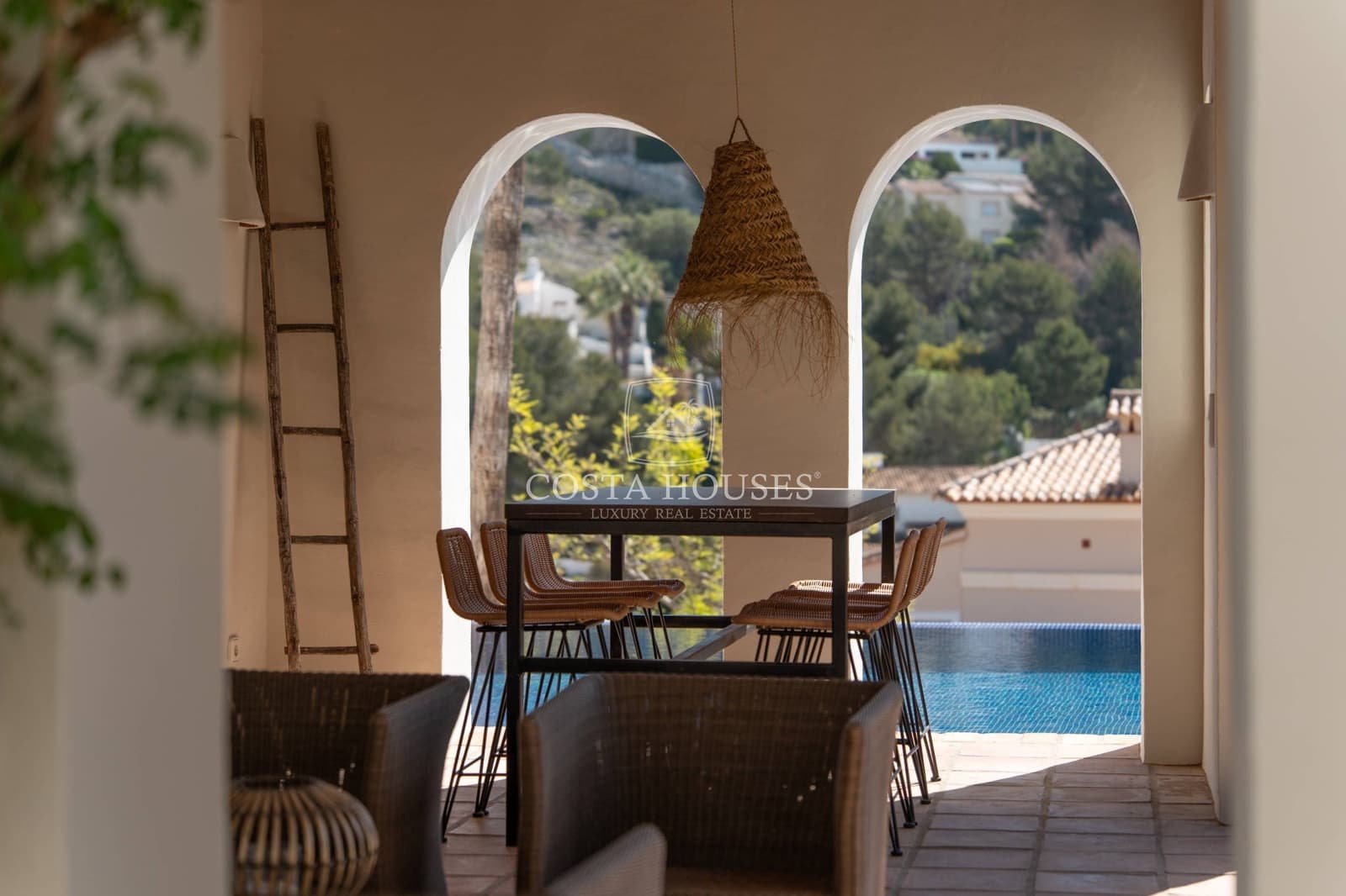 3 bedroom Villa for sale in Moraira with pool garage - € 1,995,000 (Ref: 9075026)
