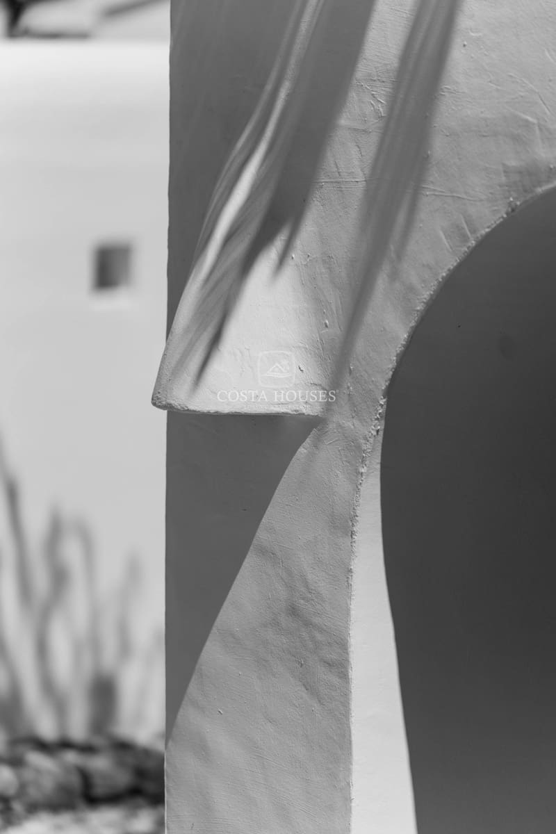 3 bedroom Villa for sale in Moraira with pool garage - € 1,995,000 (Ref: 9075026)