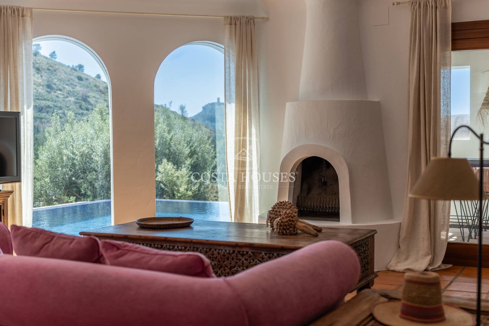 3 bedroom Villa for sale in Moraira with pool garage - € 1,995,000 (Ref: 9075026)