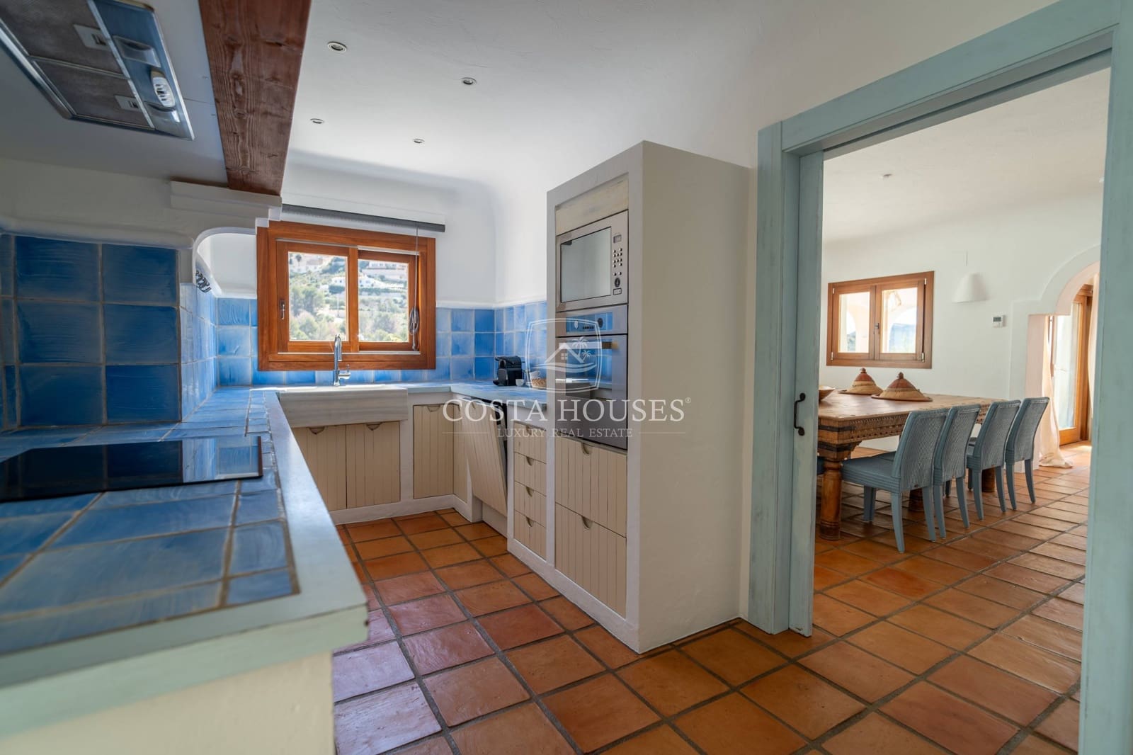 3 bedroom Villa for sale in Moraira with pool garage - € 1,995,000 (Ref: 9075026)