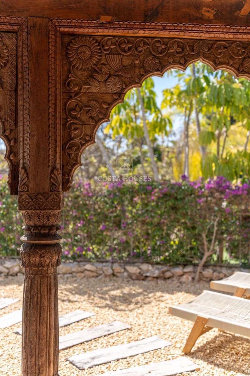 3 bedroom Villa for sale in Moraira with pool garage - € 1,995,000 (Ref: 9075026)