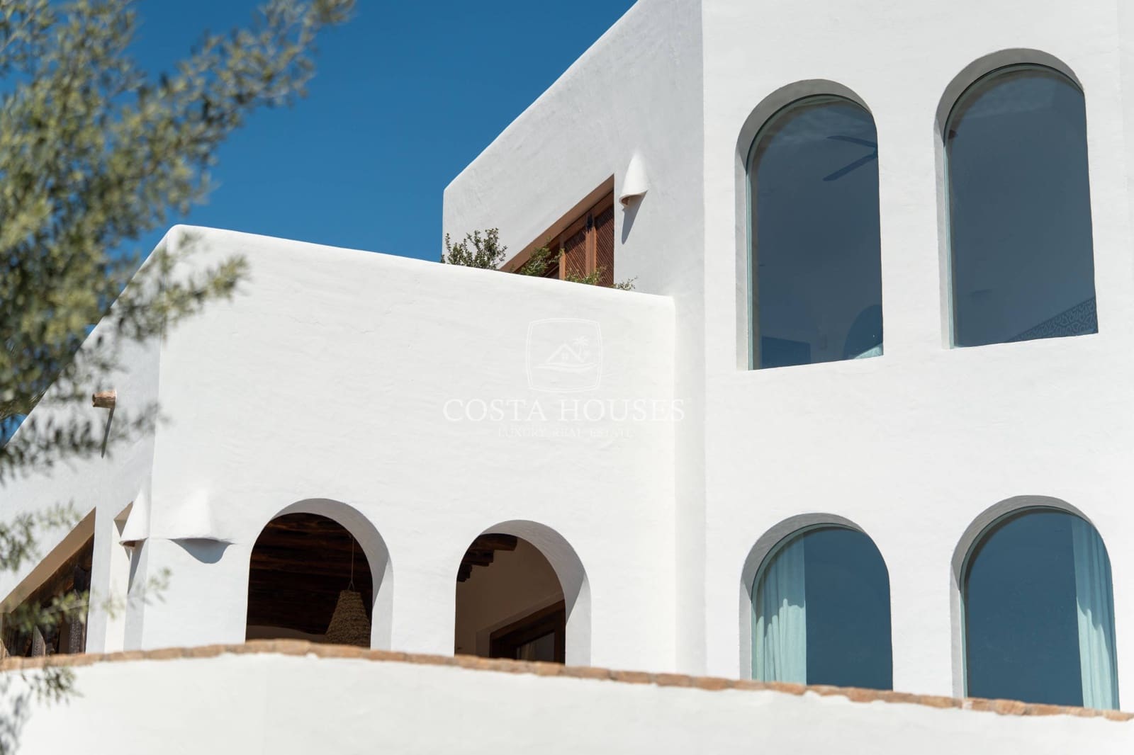 3 bedroom Villa for sale in Moraira with pool garage - € 1,995,000 (Ref: 9075026)