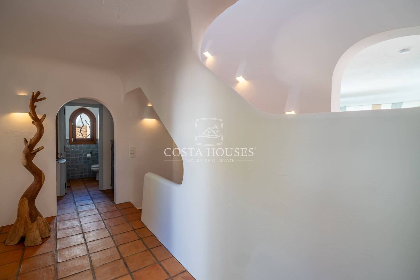 3 bedroom Villa for sale in Moraira with pool garage - € 1,995,000 (Ref: 9075026)