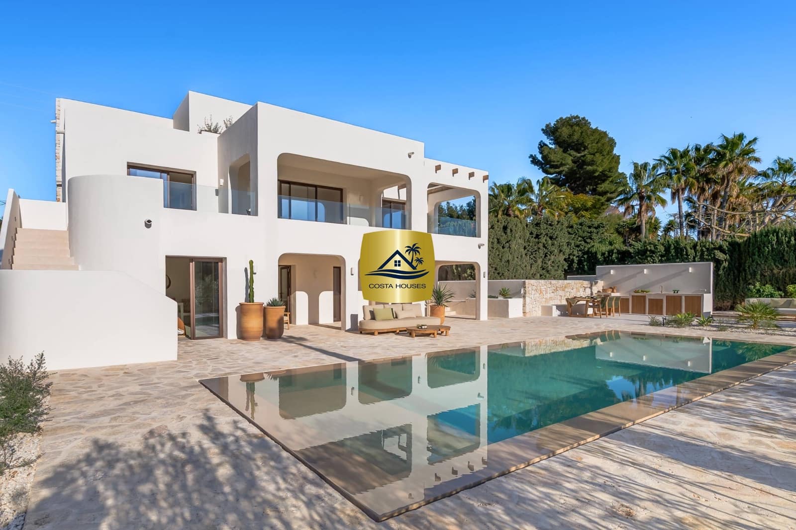5 bedroom Villa for sale in Benissa with pool garage - € 2,795,000 (Ref: 9096509)