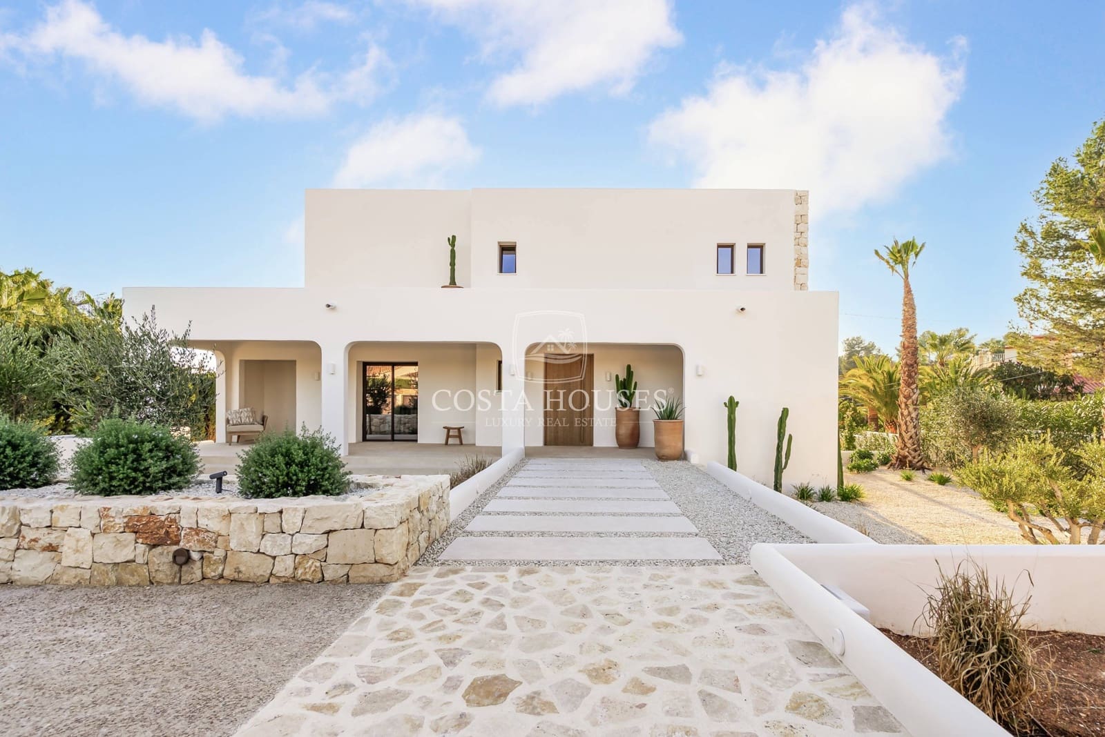 5 bedroom Villa for sale in Benissa with pool garage - € 2,795,000 (Ref: 9096509)