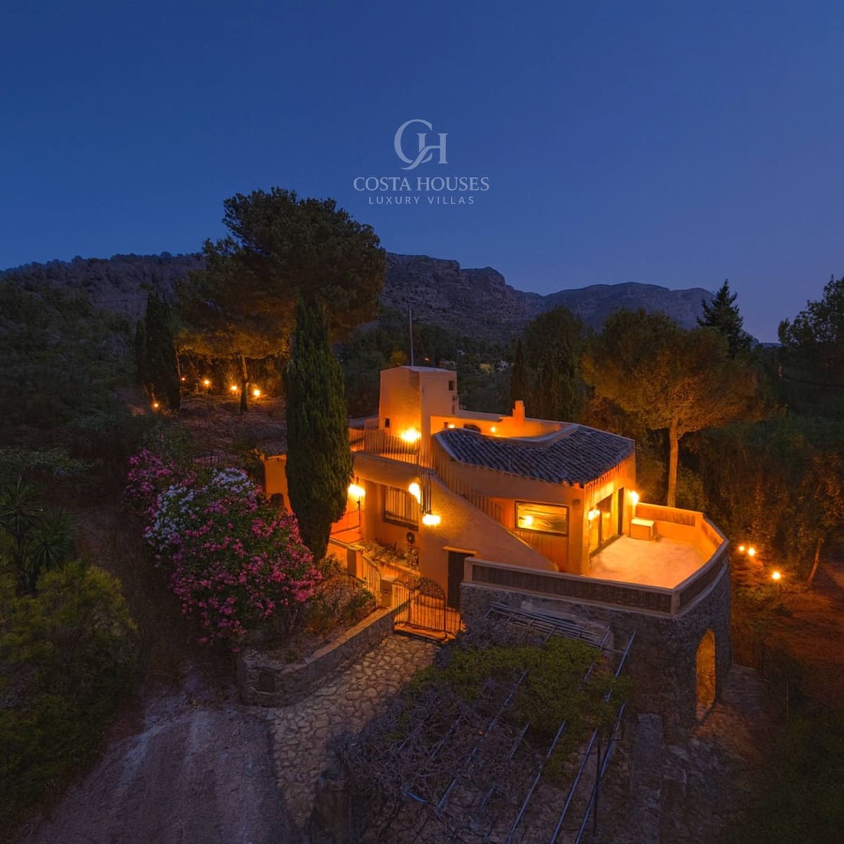 3 slaapkamer Finca/Landhuis te koop in Denia met zwembad - € 645.000 (Ref: 9099047)