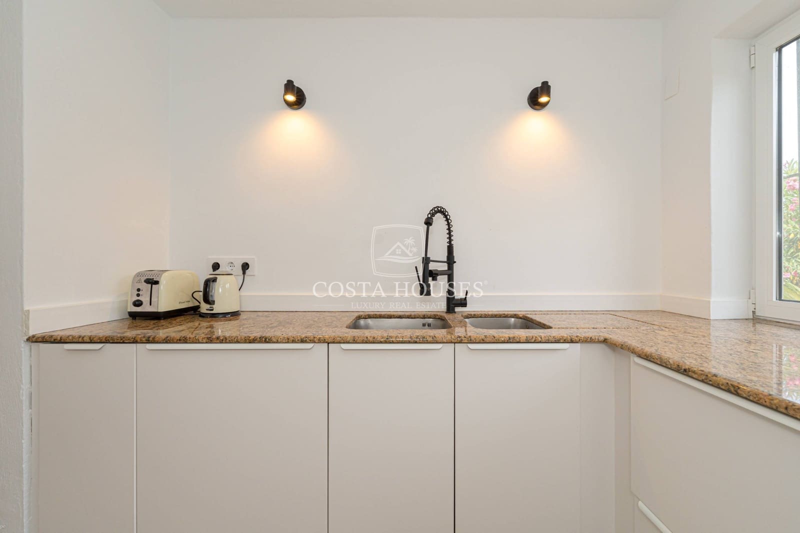 3 slaapkamer Finca/Landhuis te koop in Denia met zwembad - € 645.000 (Ref: 9099047)