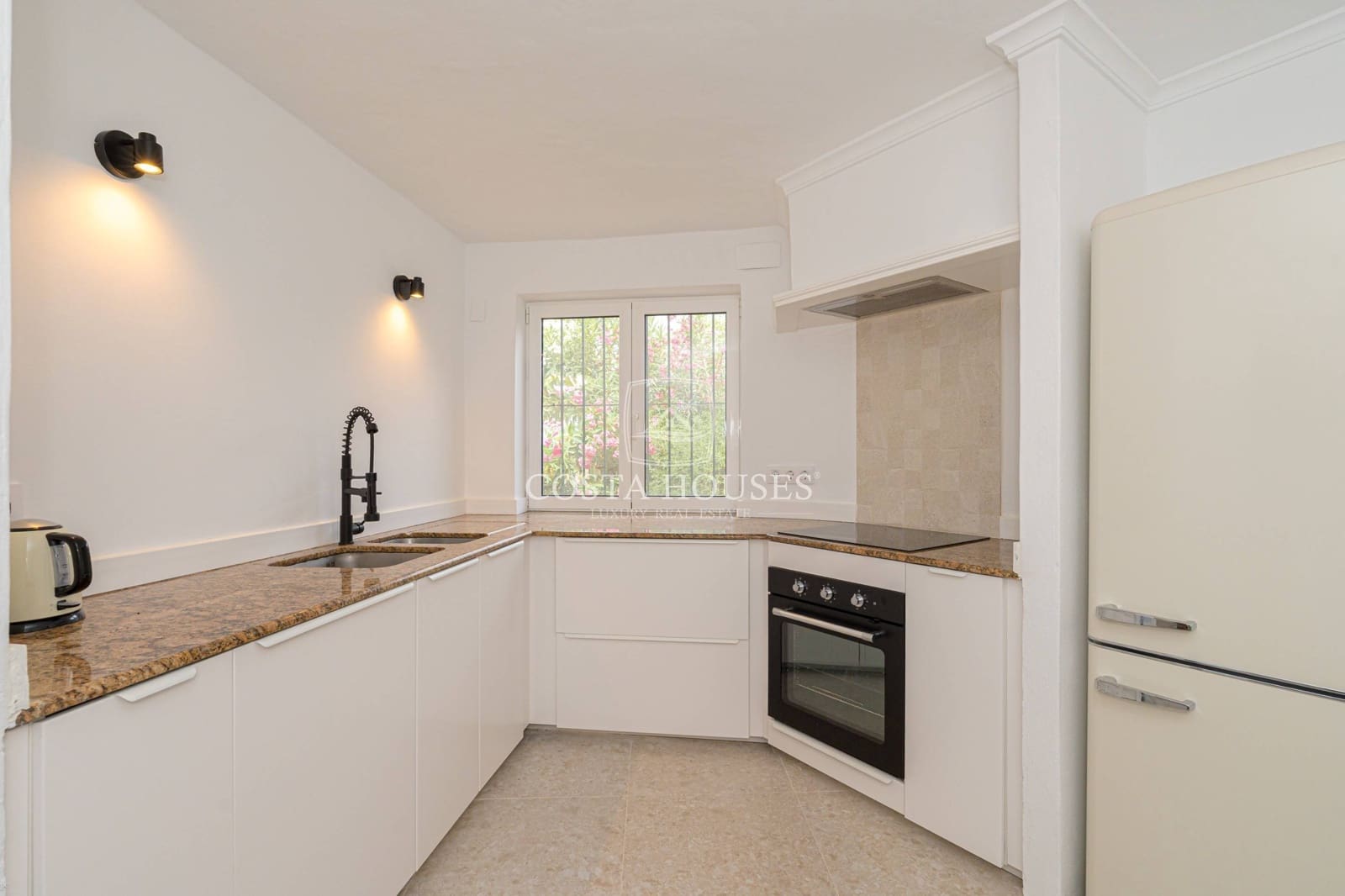 3 slaapkamer Finca/Landhuis te koop in Denia met zwembad - € 645.000 (Ref: 9099047)