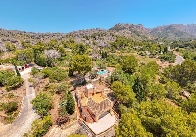 3 slaapkamer Finca/Landhuis te koop in Dénia met zwembad - € 645.000 (Ref: 9099047)