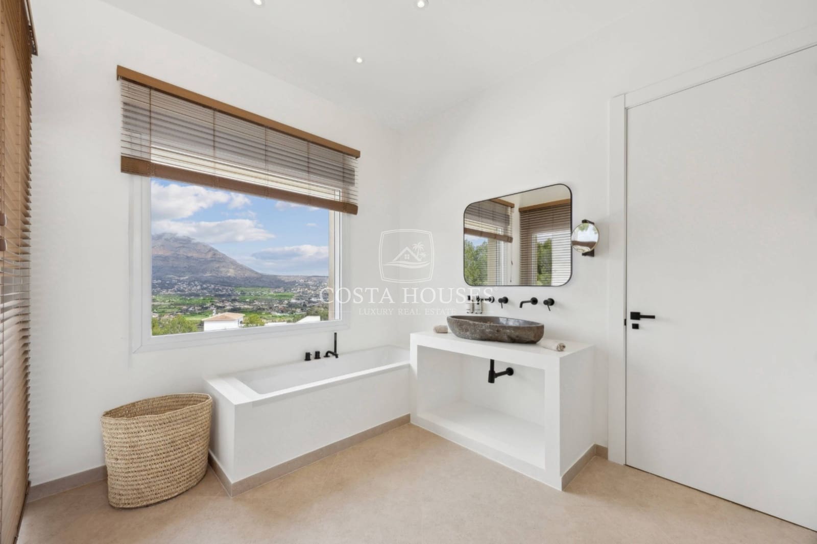 9 quarto Quinta/Casa Rural para venda em Javea / Xabia com piscina garagem - 3 950 000 € (Ref: 9110198)