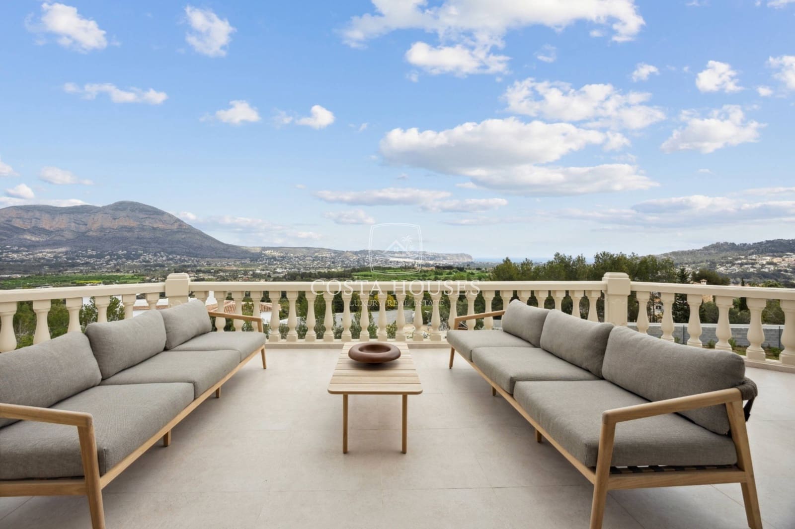 9 quarto Quinta/Casa Rural para venda em Javea / Xabia com piscina garagem - 3 950 000 € (Ref: 9110198)