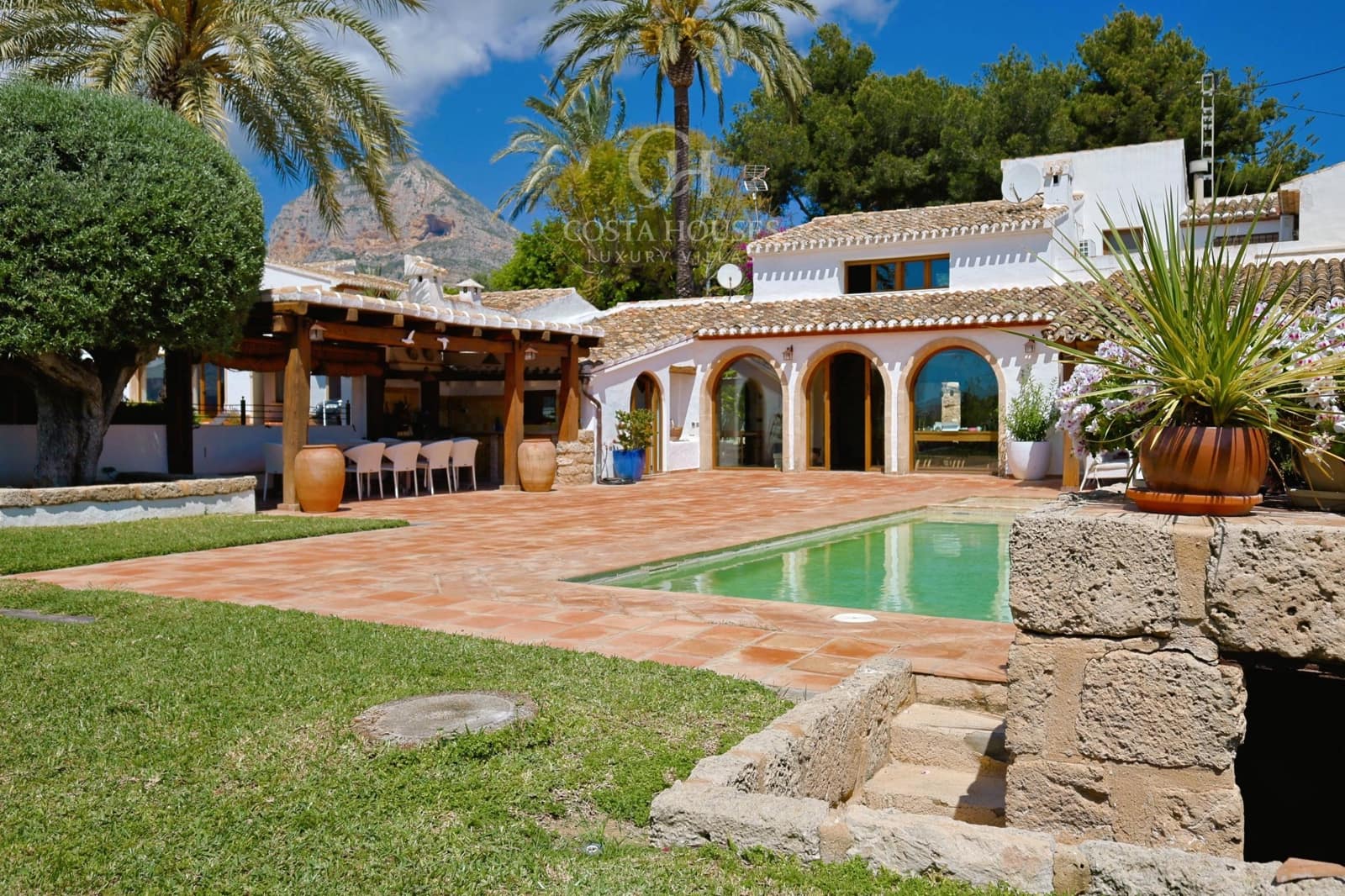 6 soveværelse Finca/Landehus til salg i Javea / Xabia med swimmingpool garage - € 1.495.000 (Ref: 9132284)