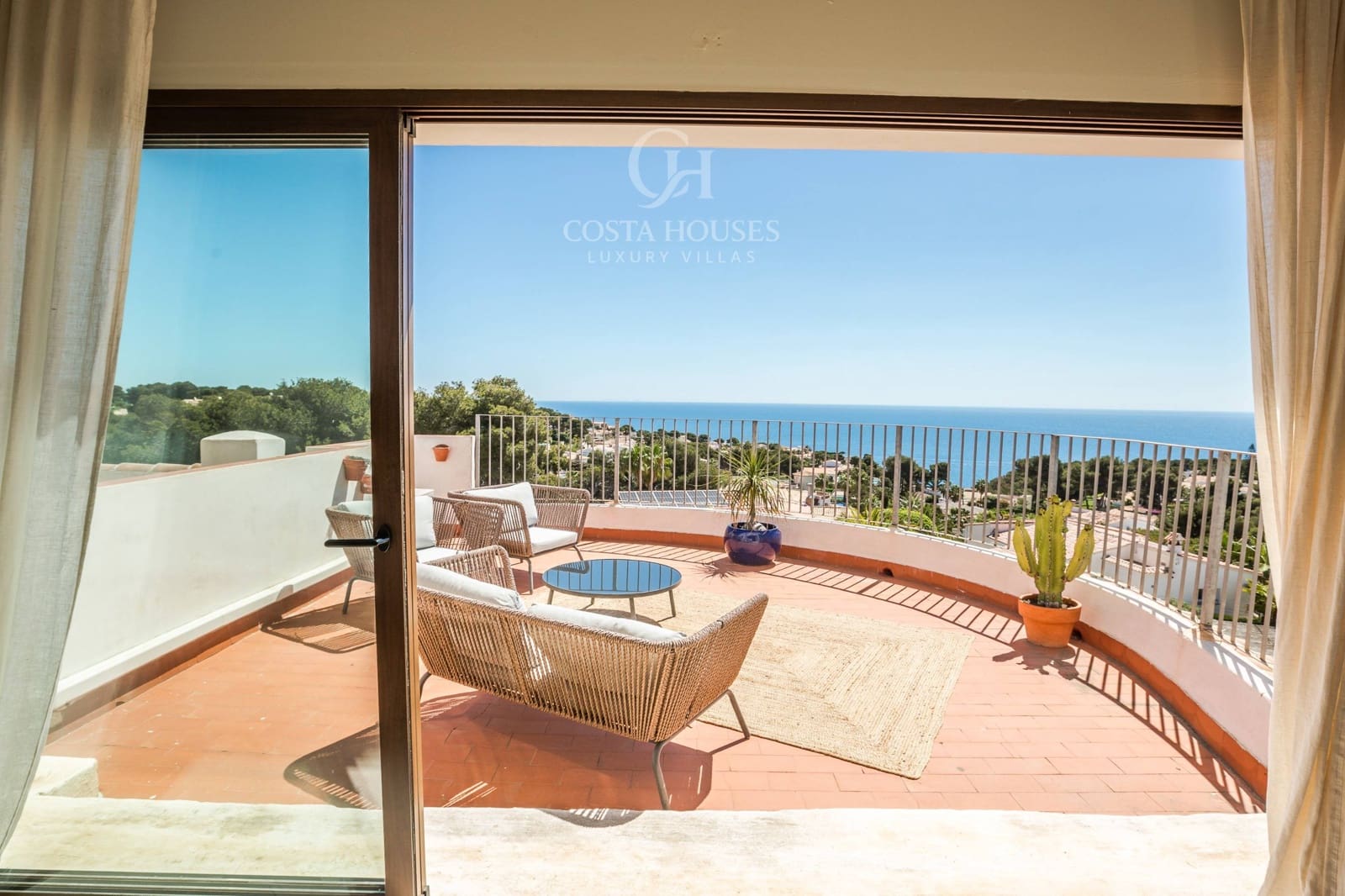 Chalet de 4 habitaciones en Javea / Xàbia en venta con piscina garaje - 1.195.000 € (Ref: 9141551)