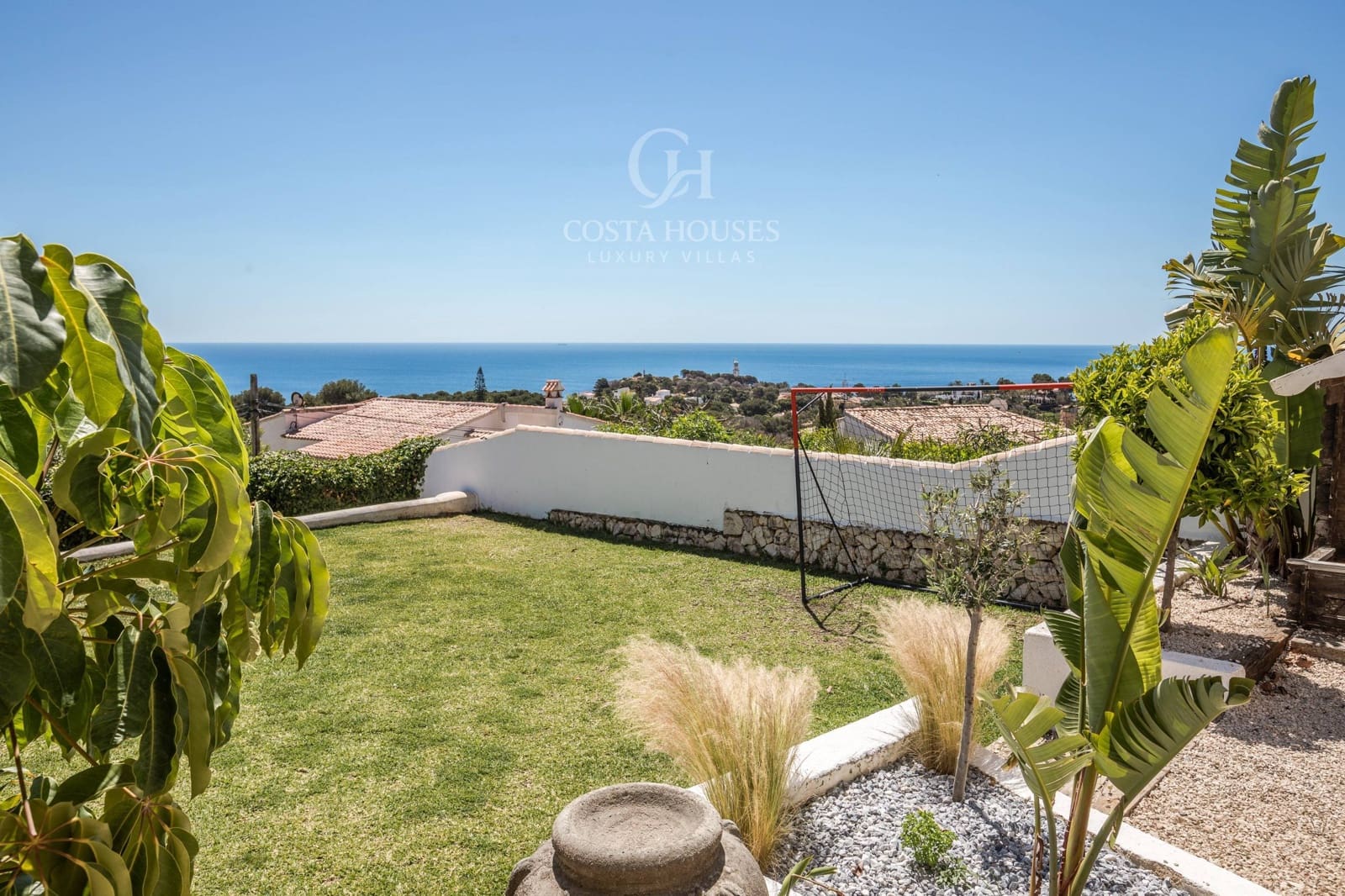 Chalet de 4 habitaciones en Javea / Xàbia en venta con piscina garaje - 1.195.000 € (Ref: 9141551)