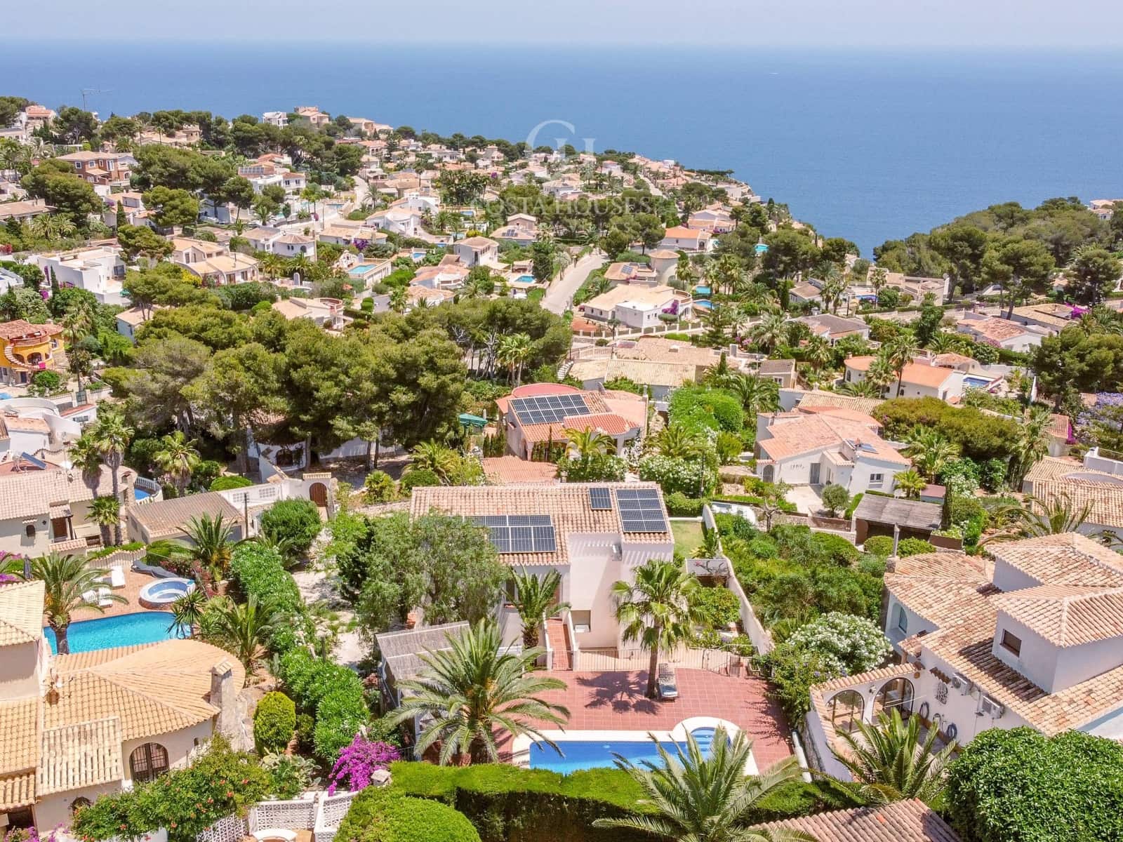 Chalet de 4 habitaciones en Javea / Xàbia en venta con piscina garaje - 1.195.000 € (Ref: 9141551)