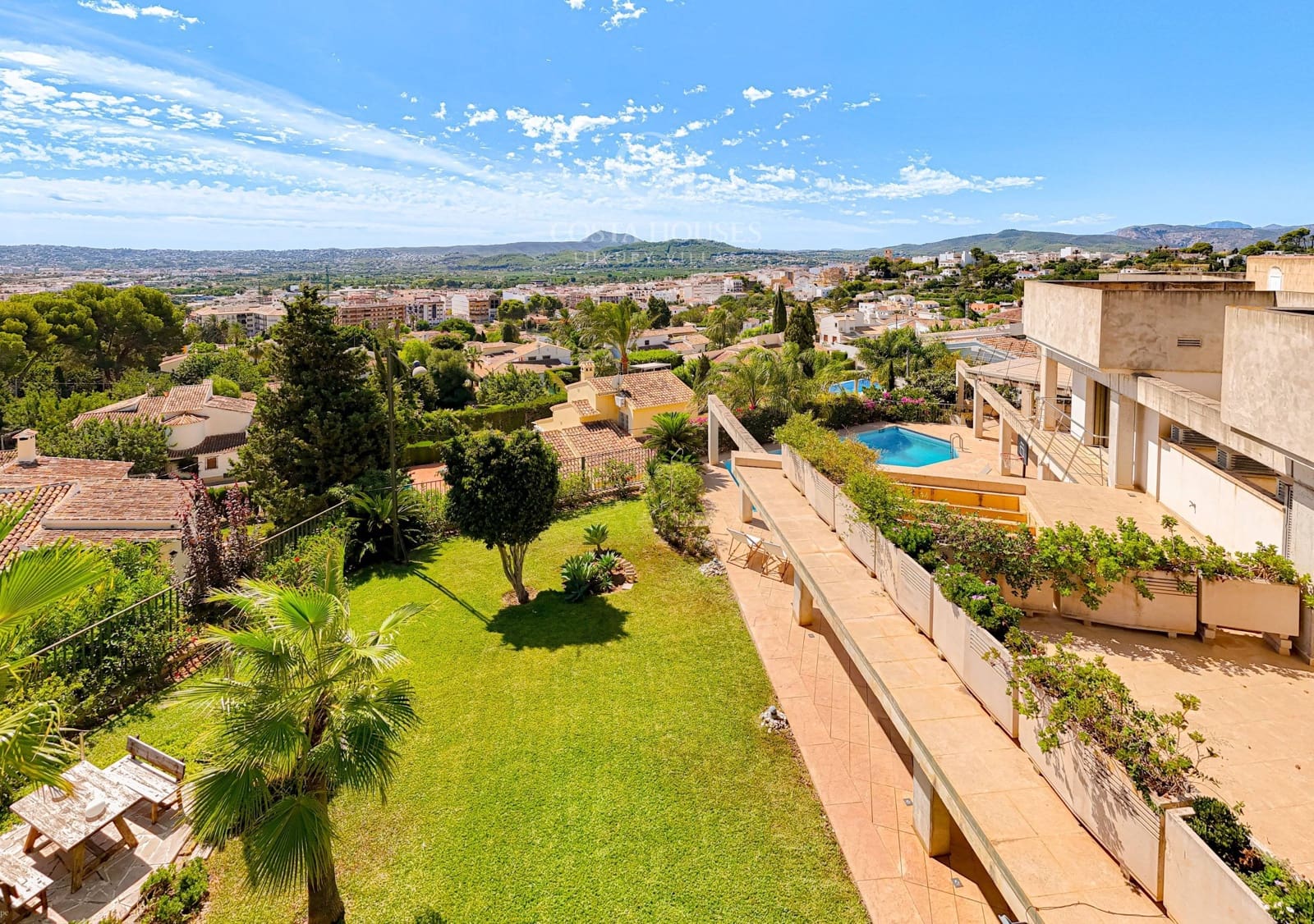 7 soverom Villa til salgs i Javea / Xabia med svømmebasseng garasje - € 2 490 000 (Ref: 9143868)