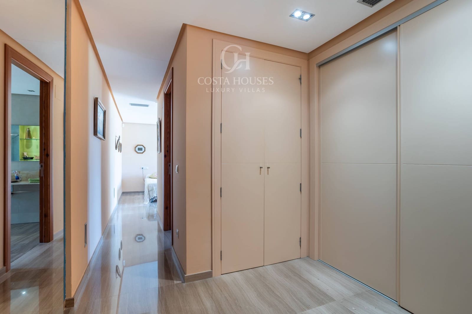 7 soverom Villa til salgs i Javea / Xabia med svømmebasseng garasje - € 2 490 000 (Ref: 9143868)