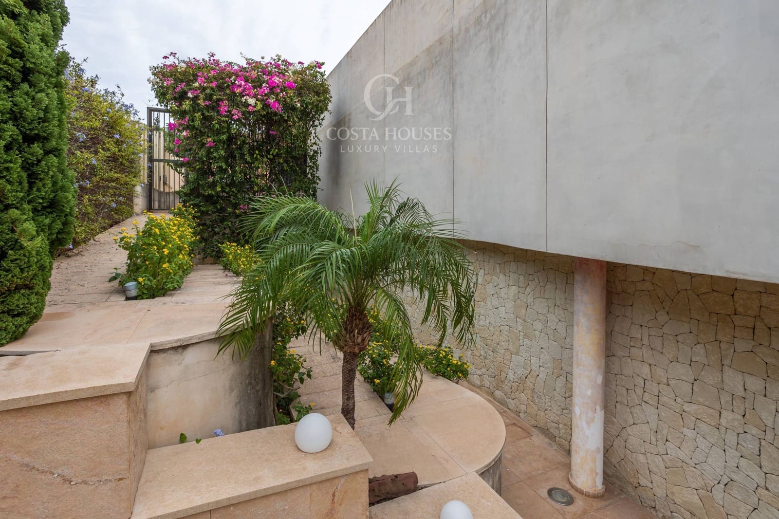 7 soverom Villa til salgs i Javea / Xabia med svømmebasseng garasje - € 2 490 000 (Ref: 9143868)