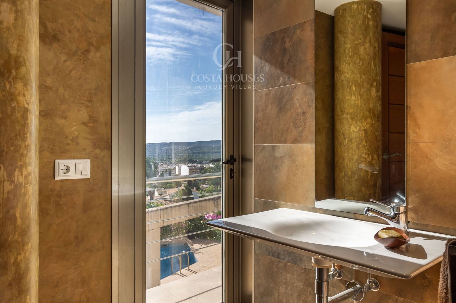 7 soverom Villa til salgs i Javea / Xabia med svømmebasseng garasje - € 2 490 000 (Ref: 9143868)