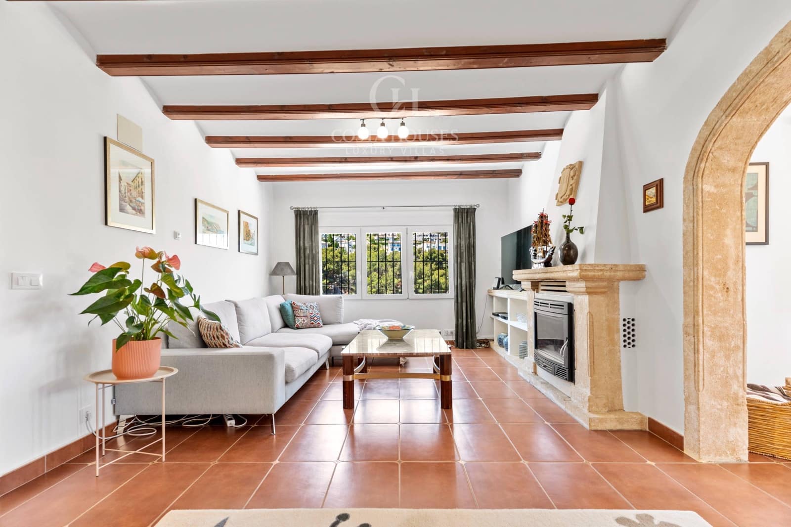 4 soveværelse Villa til salg i Pinosol med swimmingpool - € 1.090.000 (Ref: 9147043)