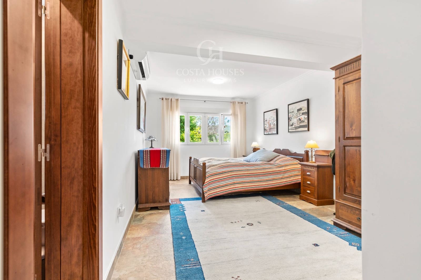 4 soveværelse Villa til salg i Pinosol med swimmingpool - € 1.090.000 (Ref: 9147043)