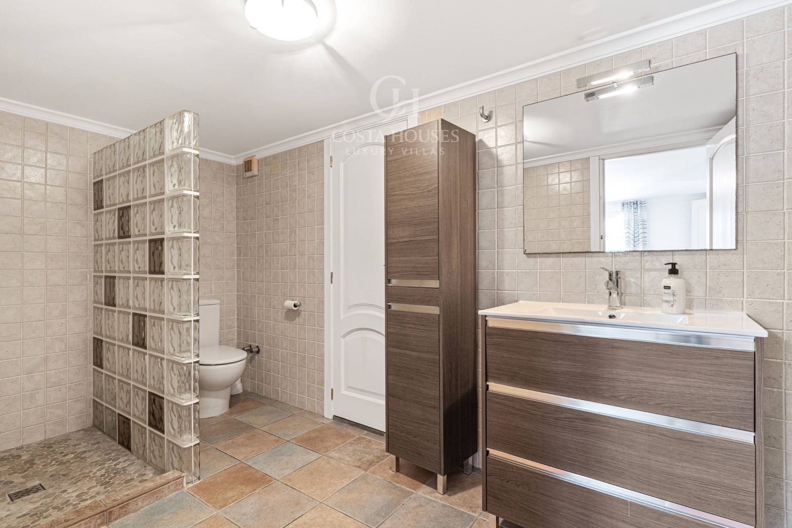 4 soveværelse Villa til salg i Pinosol med swimmingpool - € 1.090.000 (Ref: 9147043)