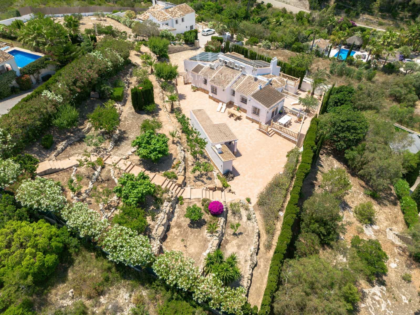 4 soveværelse Villa til salg i Pinosol med swimmingpool - € 1.090.000 (Ref: 9147043)