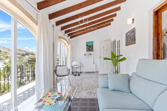 4 chambre Villa/Maison à vendre à Javea / Xàbia avec piscine - 750 000 € (Ref: 9149182)