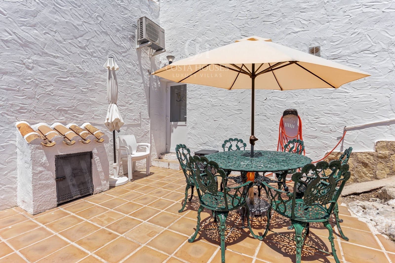 4 chambre Villa/Maison à vendre à Javea / Xabia avec piscine - 750 000 € (Ref: 9149182)