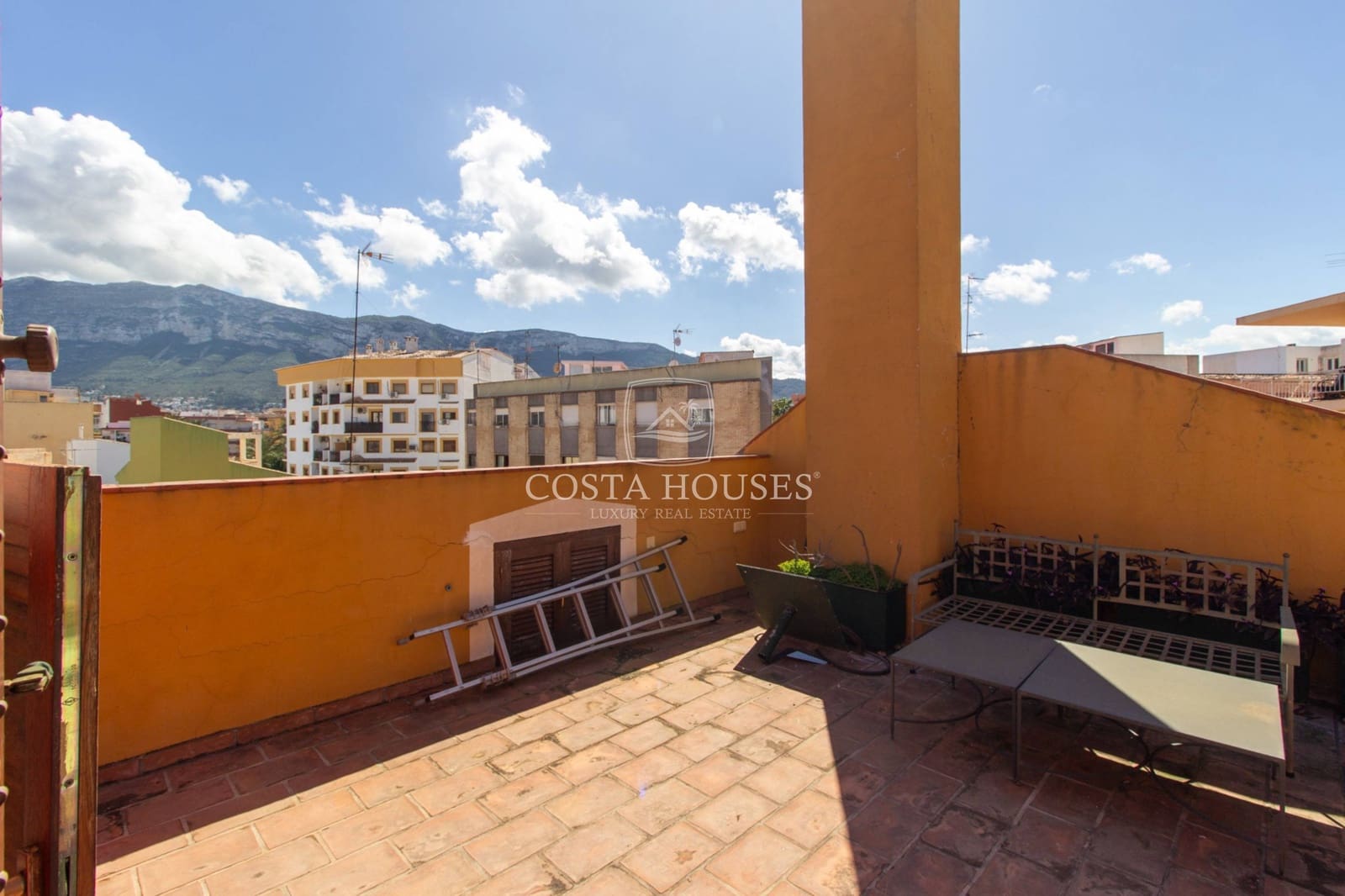 4 bedroom Townhouse for sale in Denia with garage - € 1,350,000 (Ref: 9164805)