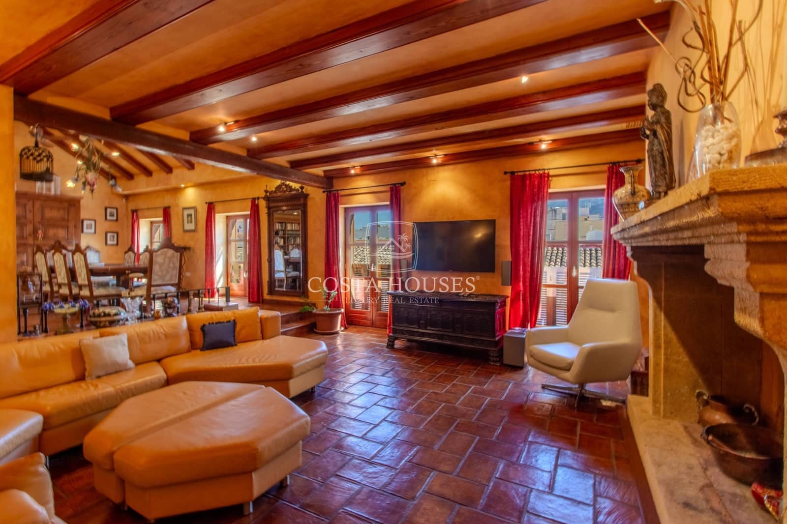 4 bedroom Townhouse for sale in Denia with garage - € 1,350,000 (Ref: 9164805)